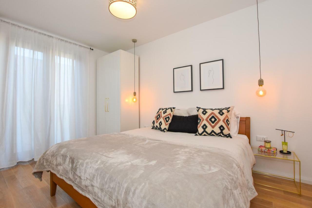 Apartments Villa Laura Pag Town Kültér fotó